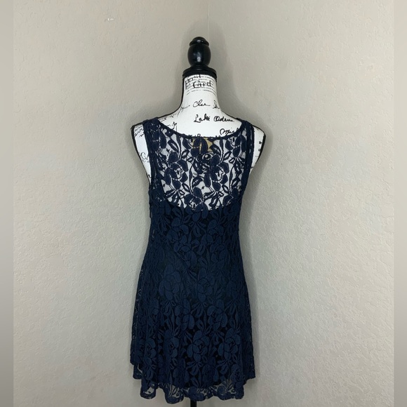 #54 NWT Free People Sleeveless Miles Of lace Dress Navy Blue Small - Picture 3 of 4